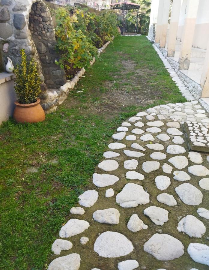 Limi Sachkhere Buitenkant foto